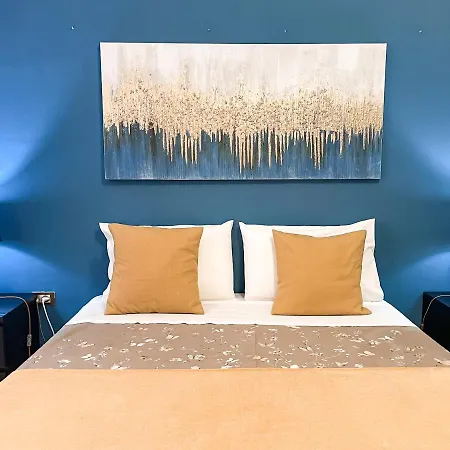 Al Politeama Bed & Breakfast 3*